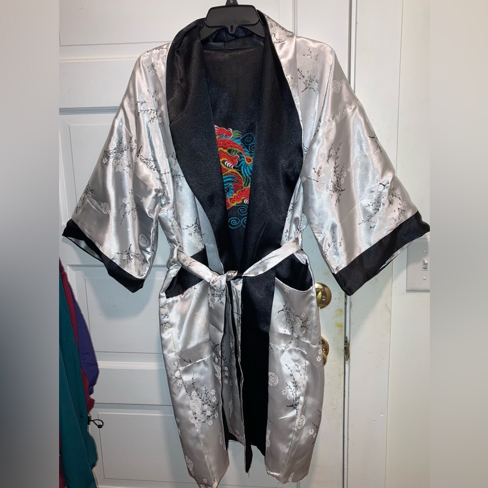 Thailand robe